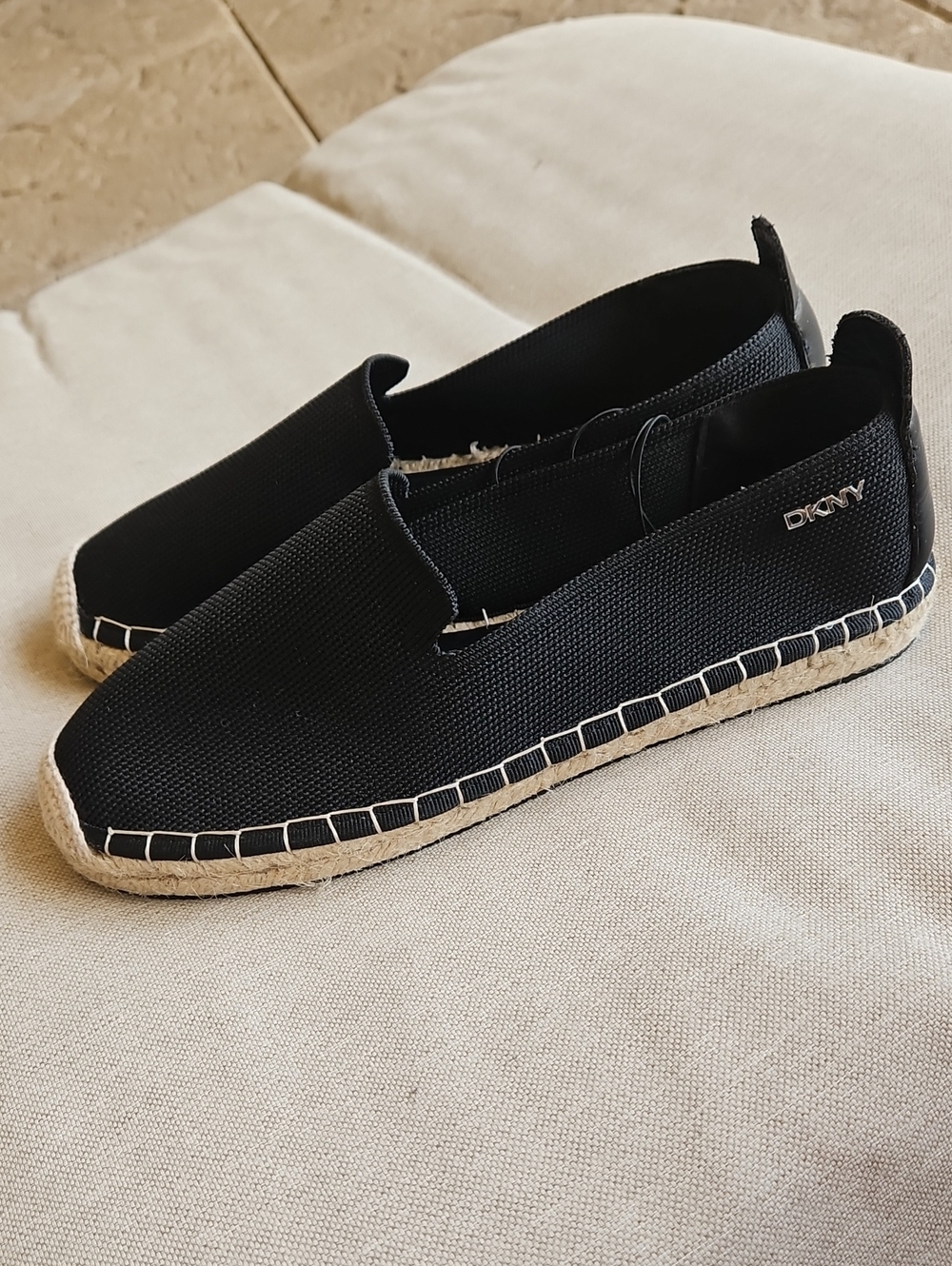 DKNY by Donna Karan Mallandra Canvas Espadrille Loafers Black Size 8.5